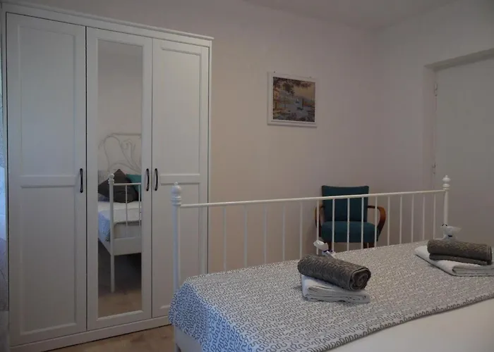 Apartment Lena *